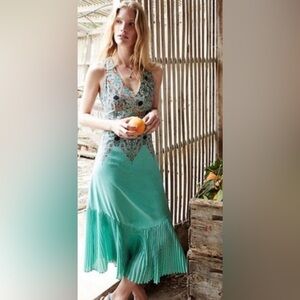 Anthropologie Maeve Paisley V-Neck Pleated Hem Midi Dress size 8